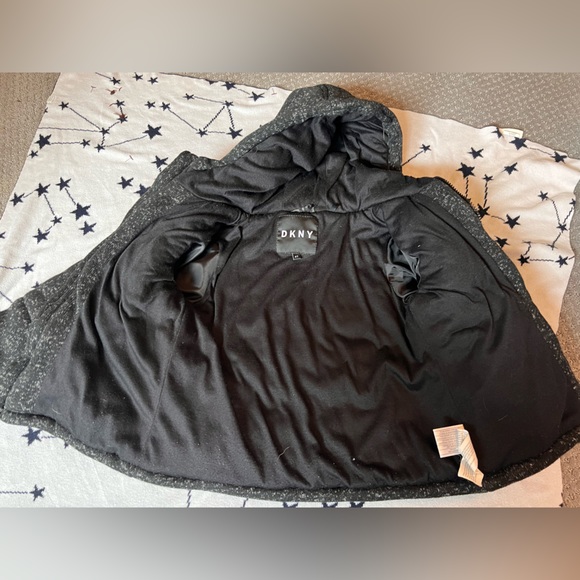 Toddler boy DKNY jacket - Picture 2 of 3